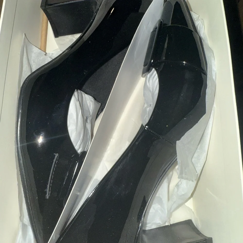New Anne Klein Women's Bentley Buckle Block Heel Pumps size 9.5